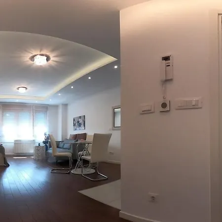 Apartment Anejo A Blok Belgrade